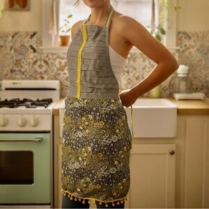 Sur La Table Apron Yellow Floral Halter Pom-Pom Trim Retro Kitchen Lace Cottage